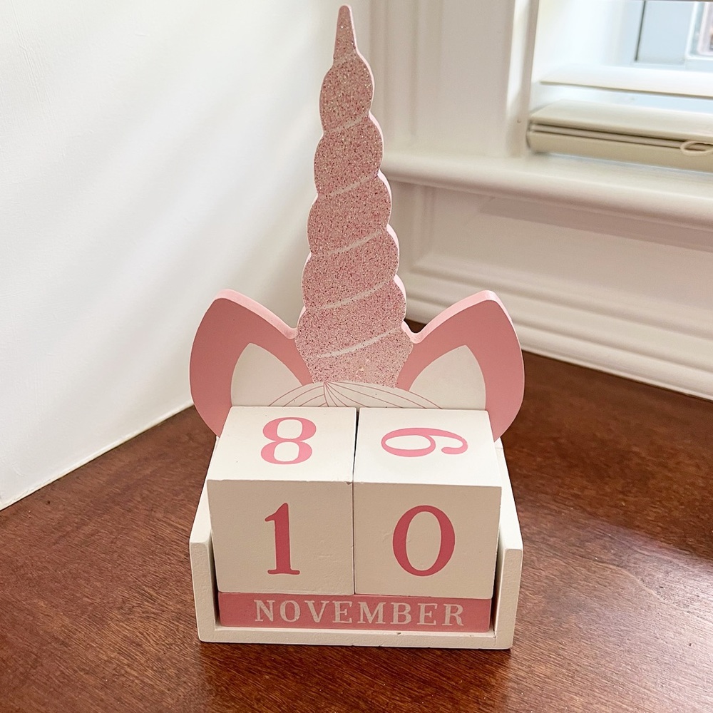 Unicorn Perpetual Calendar Wood Block Desktop Decor